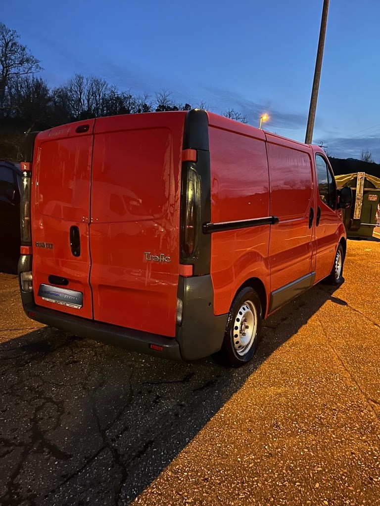 Foto 2 ALQUILER FURGONETAS