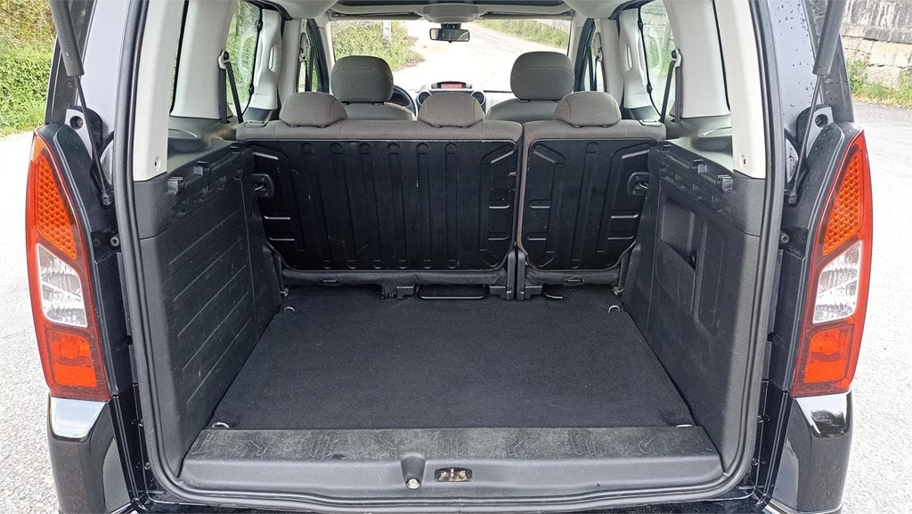 Foto 5 ALQUILER FURGONETAS